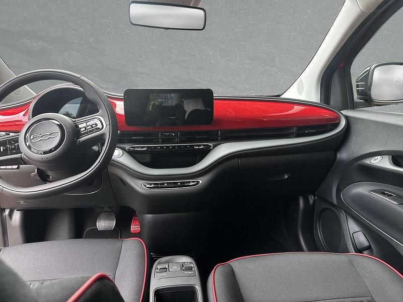 Neu Fiat 500e Red 86 kW (118 PS) 2025 Passione rot Kleinwagen