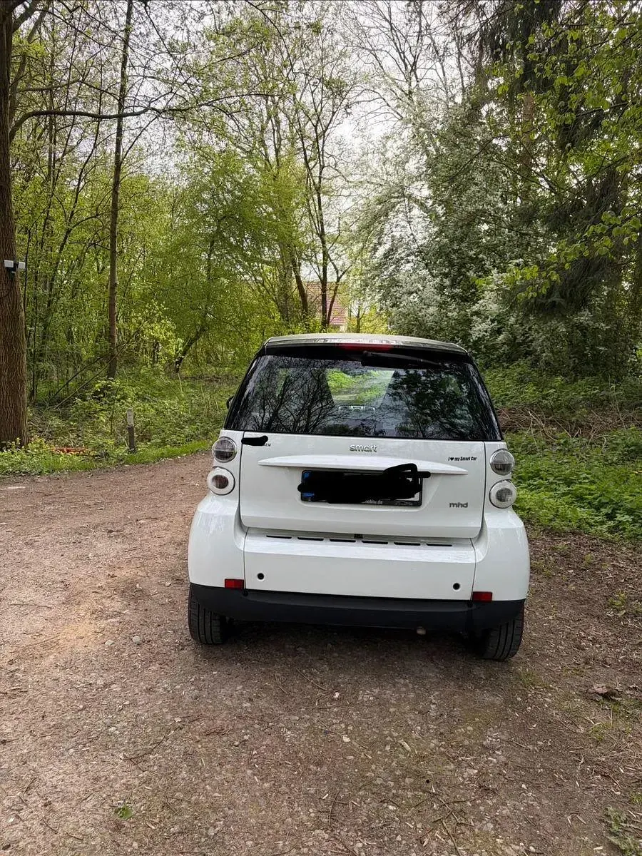 Gebraucht Smart ForTwo Coupé Pure 61 PS (44 kW) 2012 Weiß Coupé