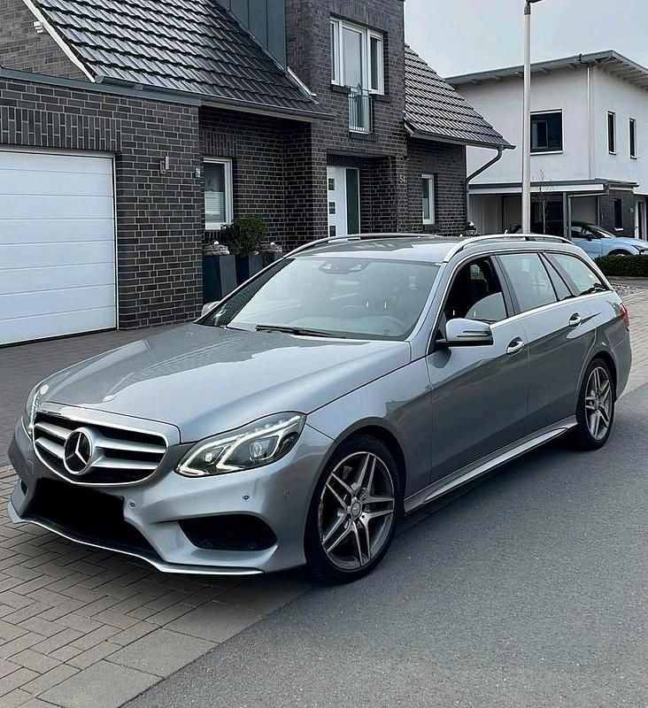 Gebraucht Mercedes E350 AMG 258 PS (189 kW) 2015 Grau Limousine
