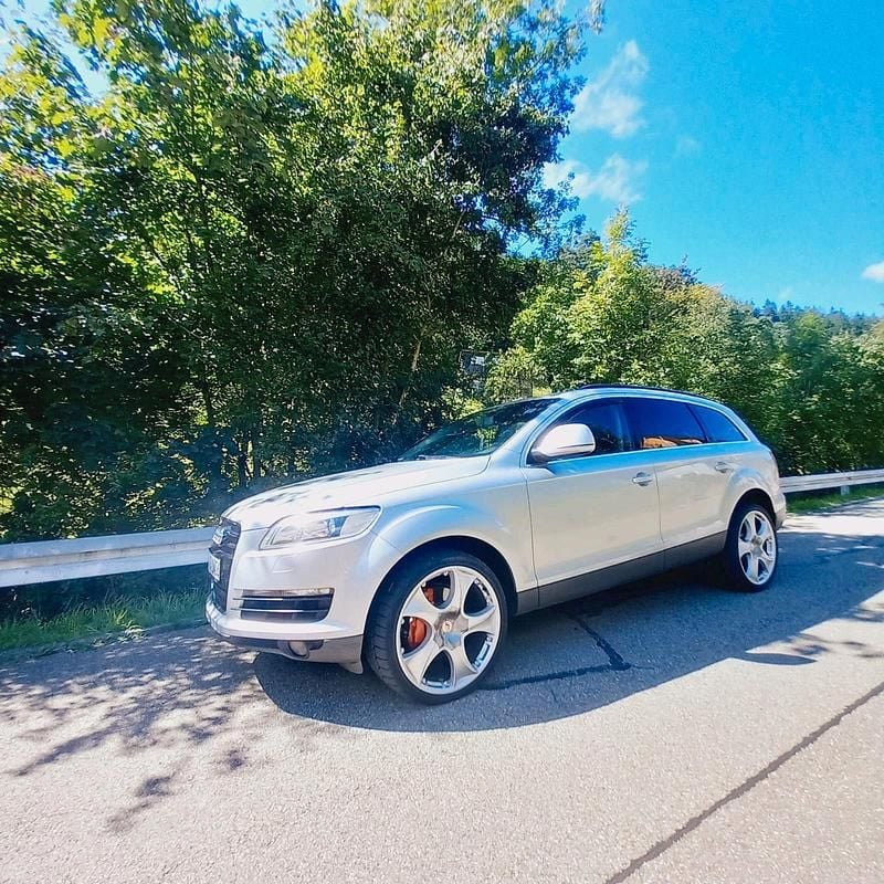 Silber Gebraucht 2007 Audi Q7 SUV | 6.999 € - Bild 1/4