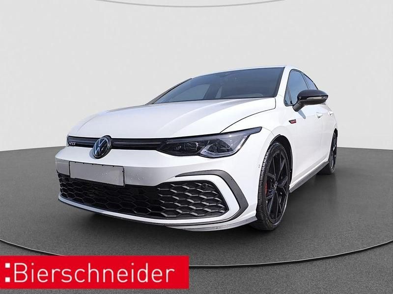 Pure white Gebraucht 2023 VW Golf Style Limousine | 32.250 € (Fairer Preis) - Bild 1/3