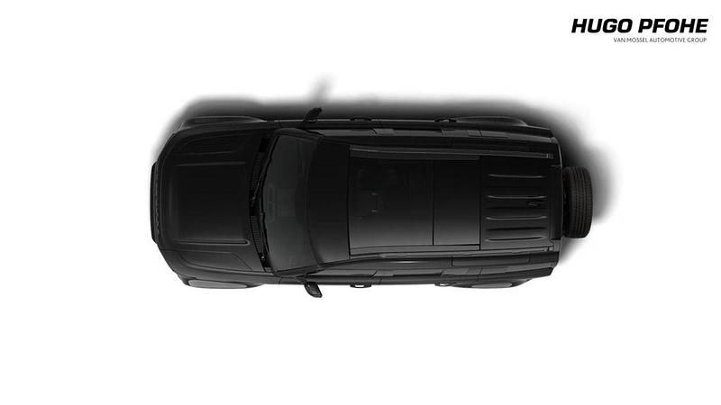 Neu Land Rover Defender SE Dynamic 249 PS (183 kW) 2026 Schwarz SUV