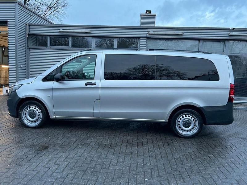 Gebraucht Mercedes Vito 163 PS (119 kW) 2019 Brillantsilber Van