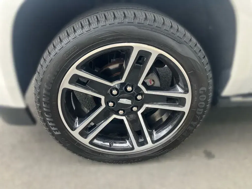Gebraucht Cadillac Escalade 426 PS (313 kW) 2017 Weiß SUV
