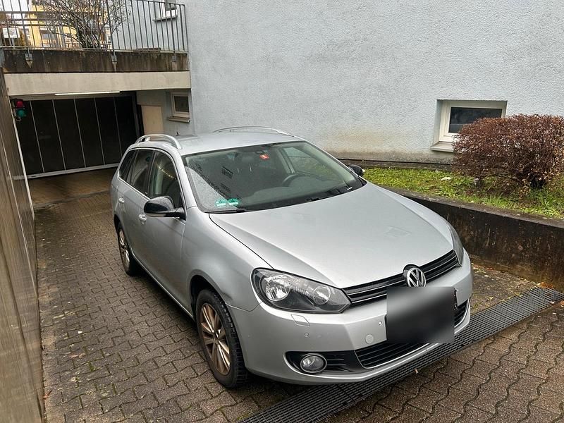 Silber Gebraucht 2012 VW Golf VI Kombi | 3.499 € (Superpreis) - Bild 1/4