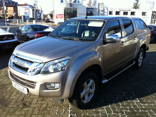 Gebraucht Isuzu D-Max 163 PS (119 kW) 2014 Silber Abholung