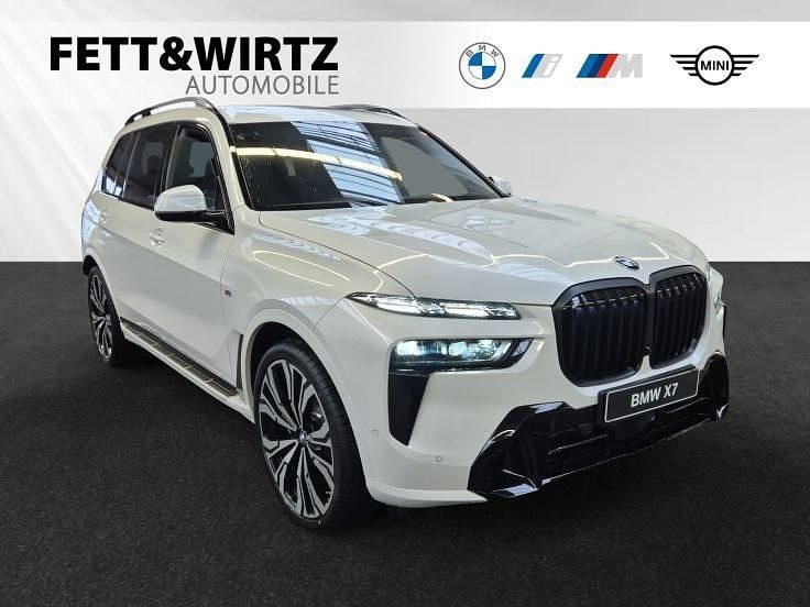 Gebraucht BMW X7 M Sport 352 PS (258 kW) 2025 SUV