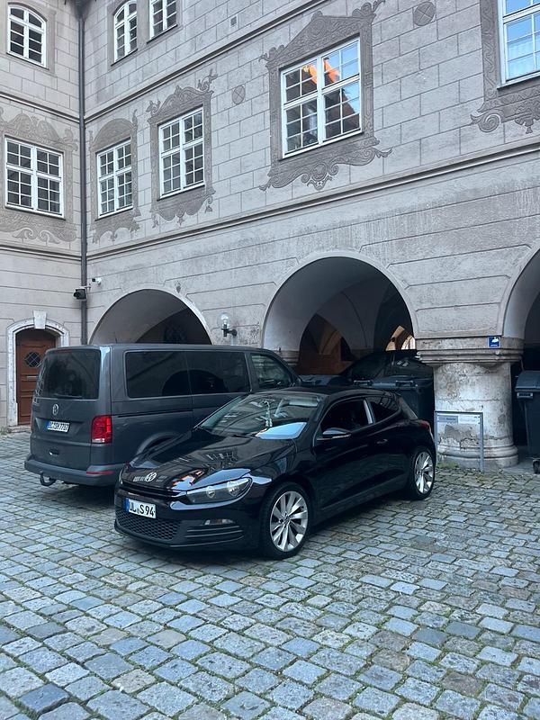 Schwarz Gebraucht 2009 VW Scirocco Coupé | 4.599 € (Fairer Preis) - Bild 1/4