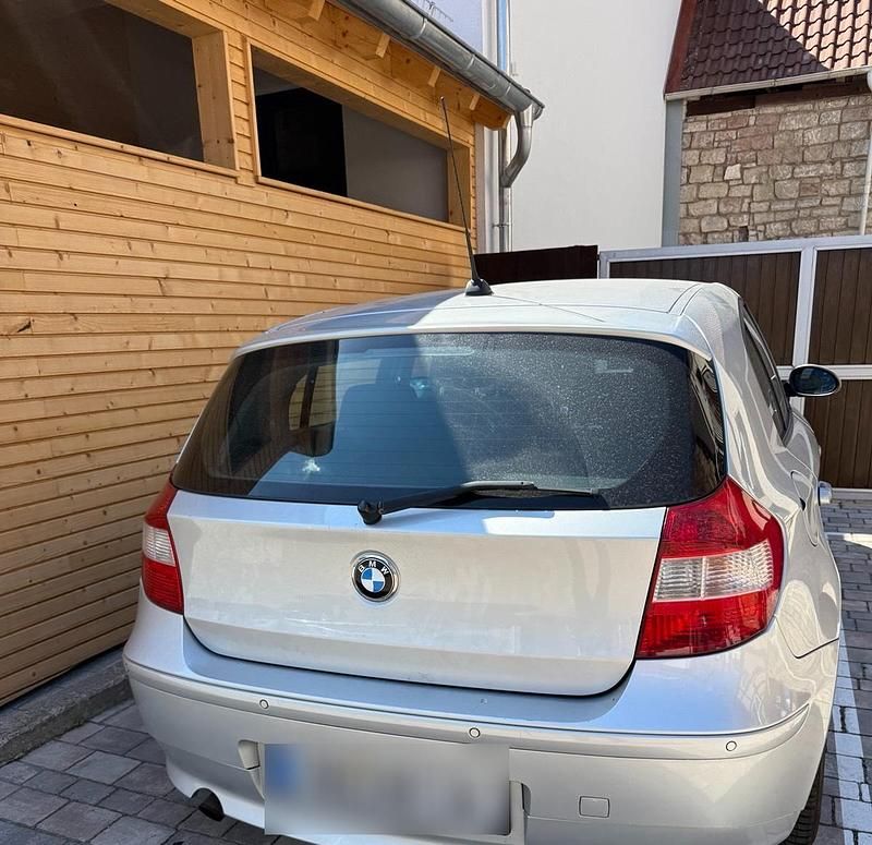 Gebraucht BMW 118 129 PS (94 kW) 2007 Grau Kleinwagen