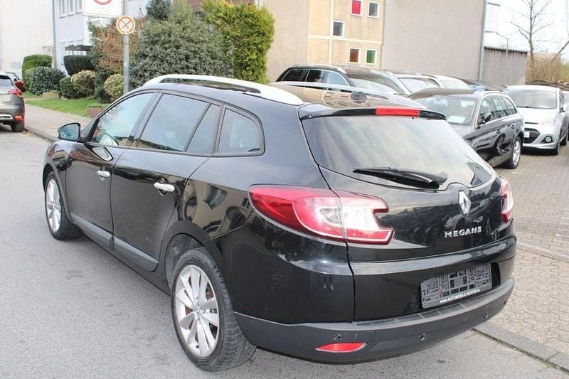 Gebraucht Renault Mégane III Luxe 140 PS (102 kW) 2012 Schwarz Limousine