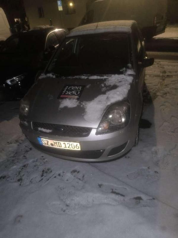 Second-hand Ford Courier 60 CP (44 kW) 2001 Monovolum