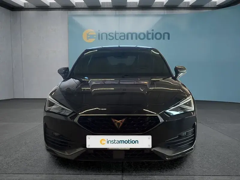 Używany Cupra Leon 300 KM (220 kW) 2024 Czarny Hatchback