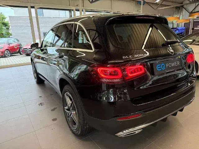 Gebraucht Mercedes GLC300e 306 PS (225 kW) 2020 SUV