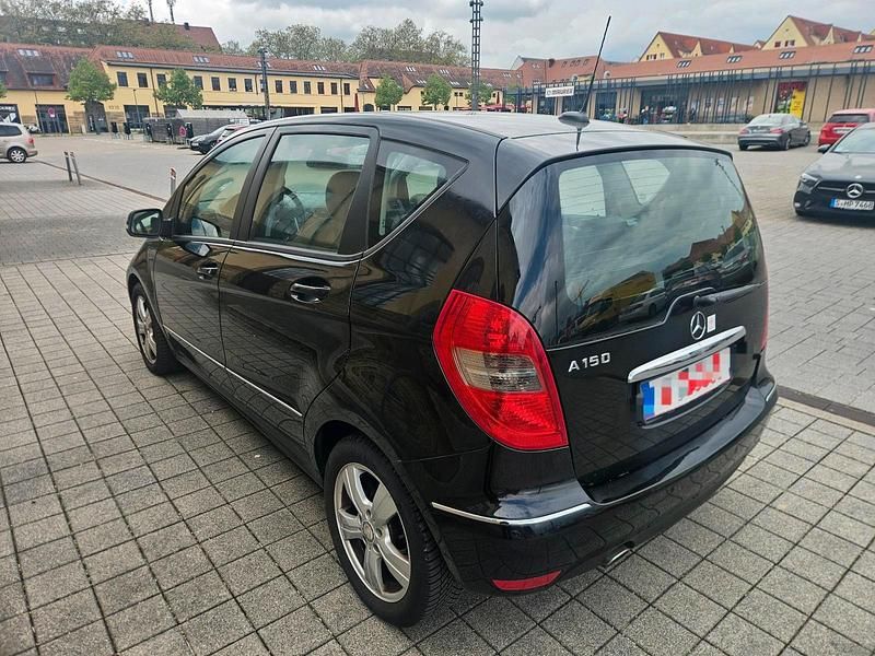 Gebraucht Mercedes A150 140 PS (102 kW) 2008 Schwarz Limousine