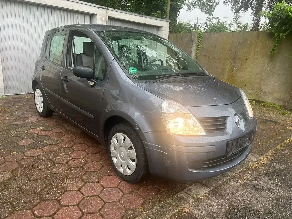 Używany Renault Modus 75 KM (55 kW) 2007 Szary Minivan