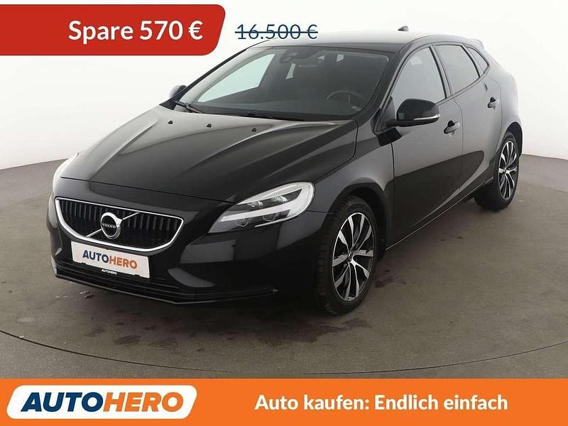 Black stone Gebraucht 2019 Volvo V40 Momentum Limousine | 15.930 € (Fairer Preis) - Bild 1/3