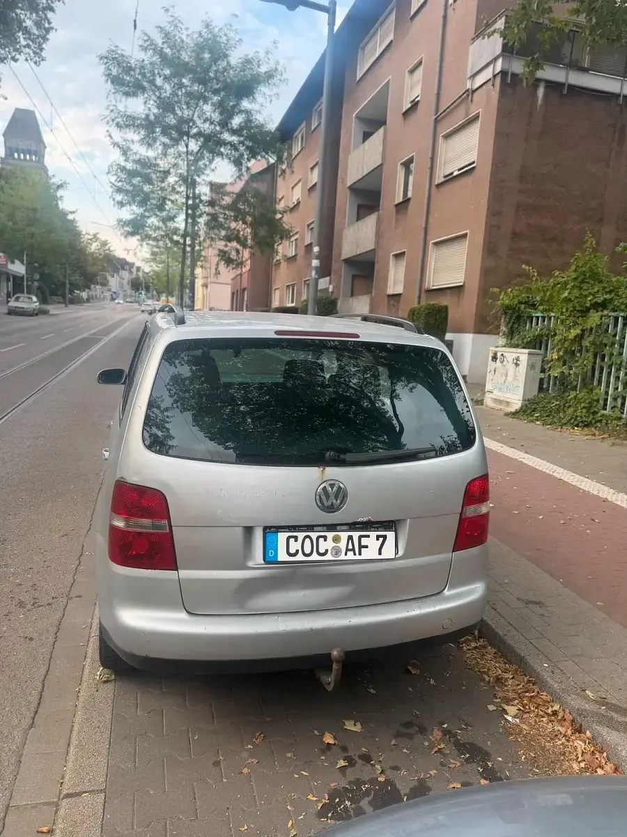 Gebraucht VW Touran 140 PS (102 kW) 2004 Grau Van / Kleinbus