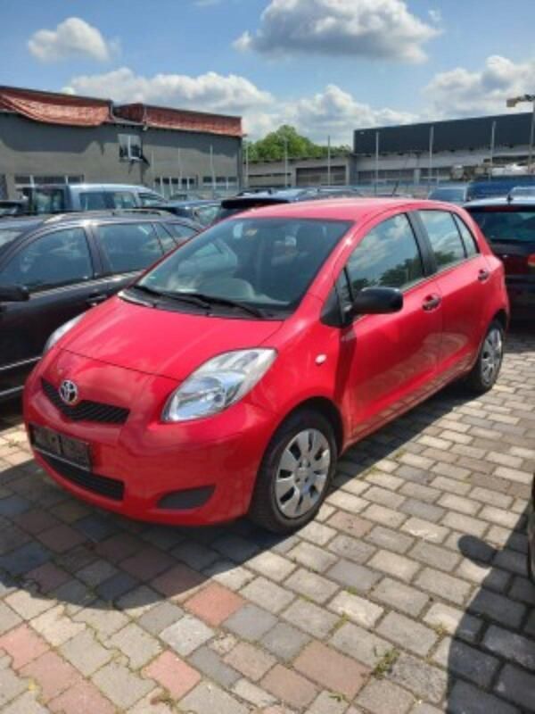 Rot Gebraucht 2010 Toyota Yaris Kleinwagen | 3.890 € (Fairer Preis) - Bild 1/4