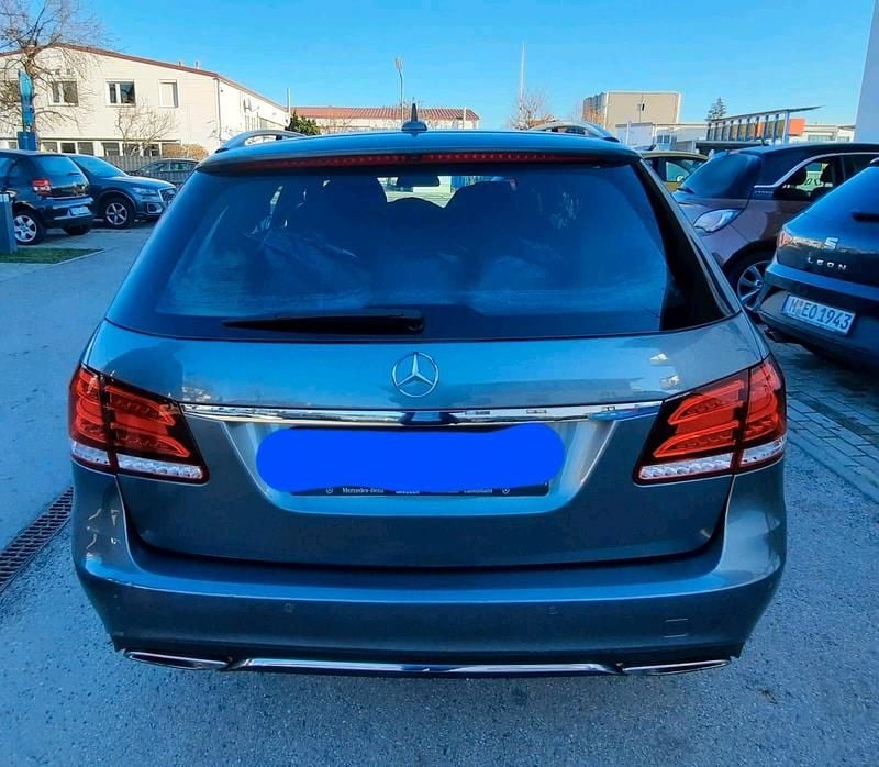 Gebraucht Mercedes E220 170 PS (125 kW) 2016 Silber Kombi