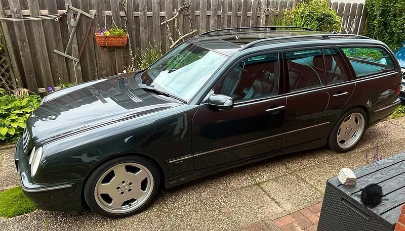 Gebraucht 2000 Mercedes E55 AMG AMG Kombi | 13.400 € (Fairer Preis) - Bild 1/4