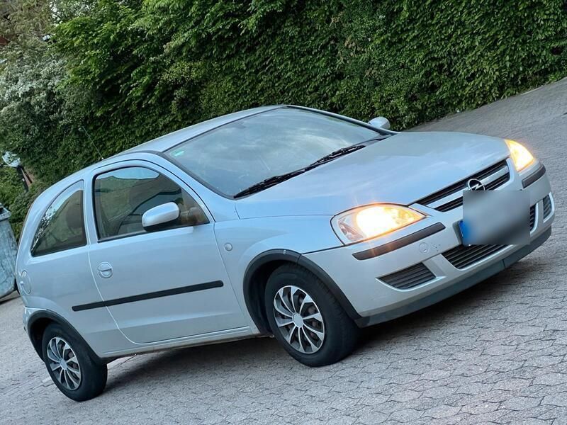 Grau Gebraucht 2003 Opel Corsa Kleinwagen | 650 € (Guter Preis) - Bild 1/4