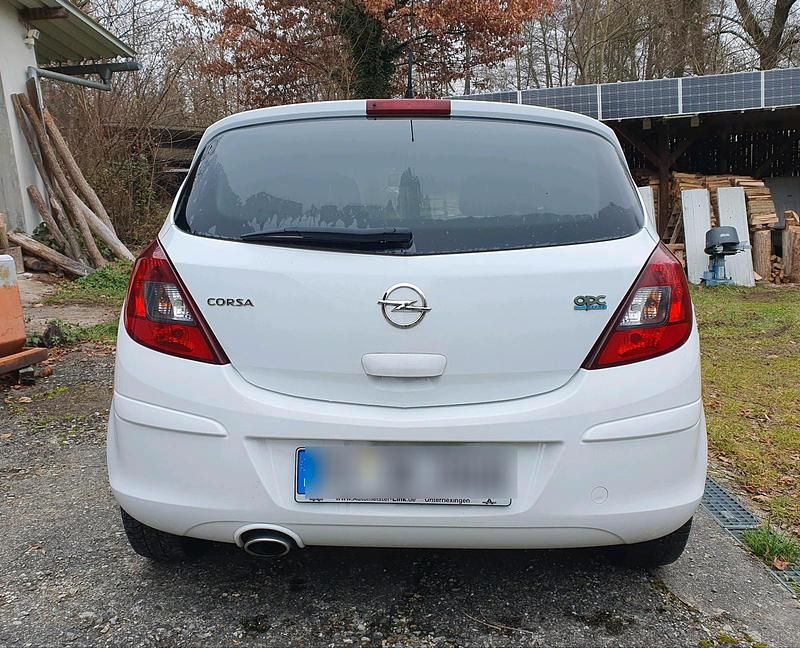 Gebraucht Opel Corsa 90 PS (66 kW) 2011 Weiß Kleinwagen