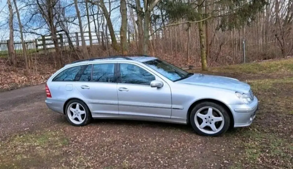 Gebraucht Mercedes C220 Avantgarde 150 PS (110 kW) 2004 Silber Kombi