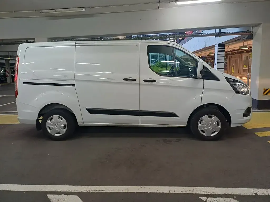 Gebraucht Ford Transit Custom 105 PS (77 kW) 2021 Frozen white Van / Kleinbus
