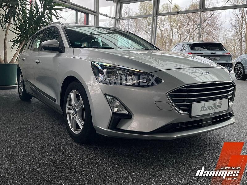 Gebraucht Ford Focus Cool & Connect 120 PS (88 kW) 2020 Silber Kombi