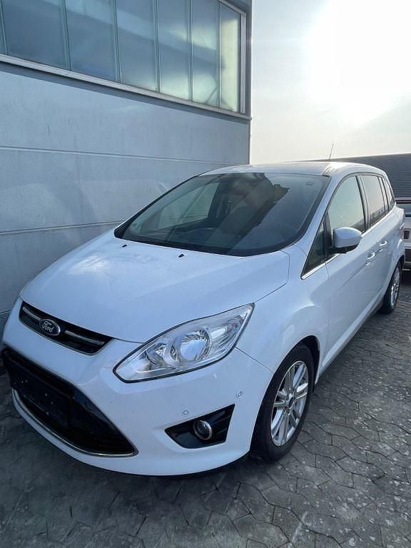 Weiß Gebraucht 2013 Ford Grand C-Max Titanium Van / Kleinbus | 9.999 € (Etwas zu teuer) - Bild 1/4