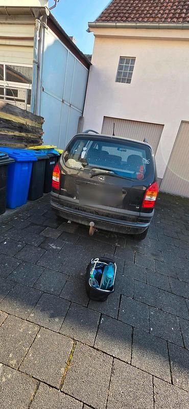 Gebraucht Opel Zafira 125 PS (91 kW) 2002 Schwarz Van / Kleinbus