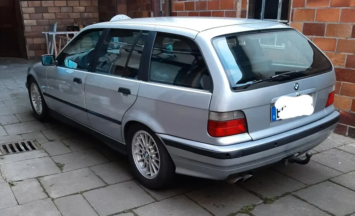 Brugt BMW 320 150 HK (110 kW) 1997 Sølv Stationcar