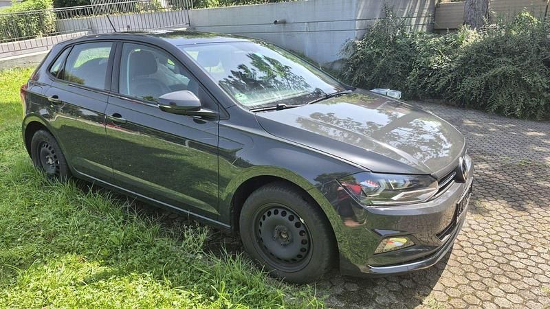 Grau Gebraucht 2021 VW Polo Highline Kleinwagen | 14.690 € (Fairer Preis) - Bild 1/4