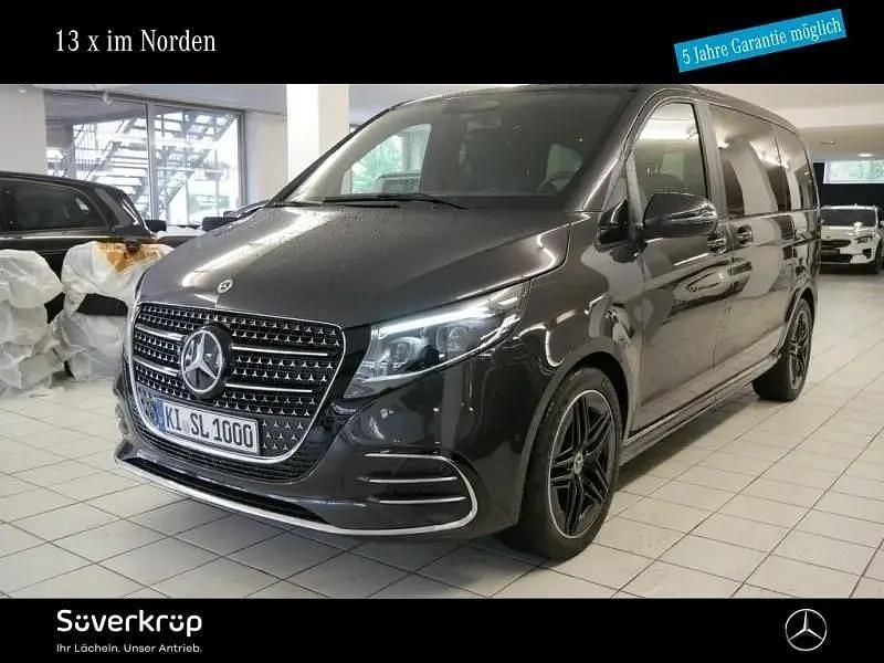 Graphitgrau Gebraucht 2024 Mercedes V220 AMG Van / Kleinbus | 62.900 € (Teuer) - Bild 1/3