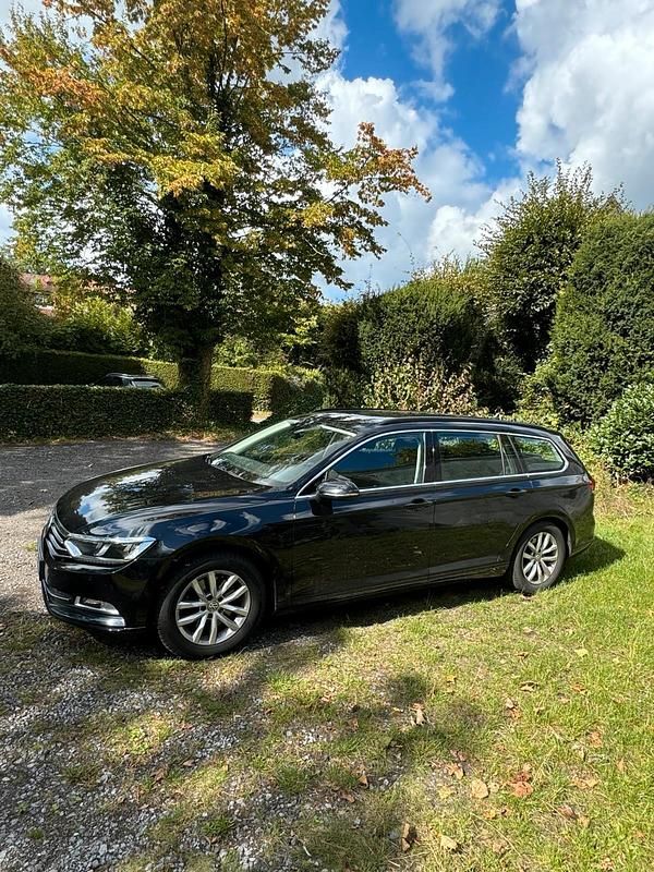 Gebraucht VW Passat 150 PS (110 kW) 2018 Schwarz Limousine
