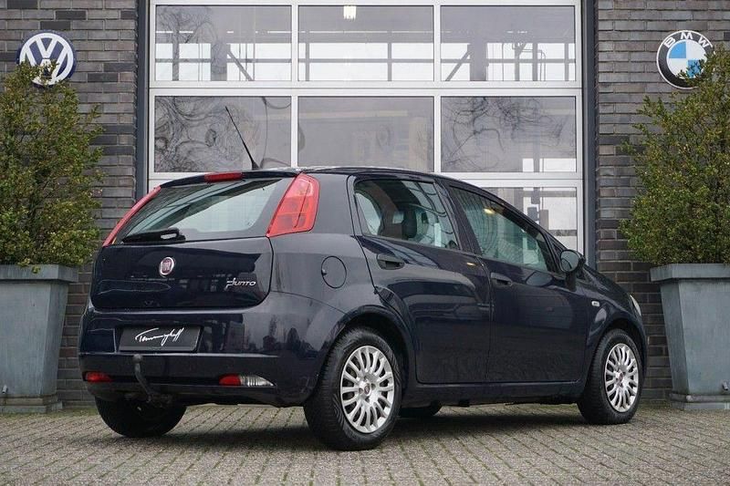 Gebraucht Fiat Punto 86 PS (63 kW) 2011 Blau Kleinwagen