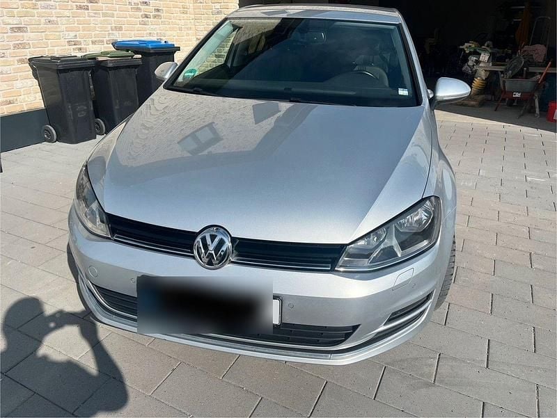 Gebraucht VW Golf VII Allstar 110 PS (80 kW) 2016 Silber Limousine