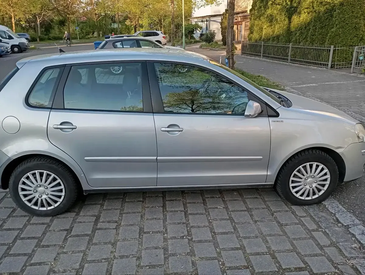 Gebraucht VW Polo 64 PS (47 kW) 2007 Silber Kleinwagen