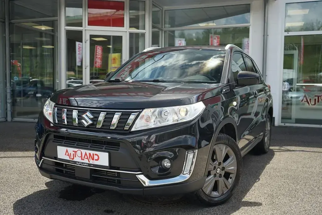 Gebraucht Suzuki Vitara Comfort 111 PS (81 kW) 2020 Schwarz SUV