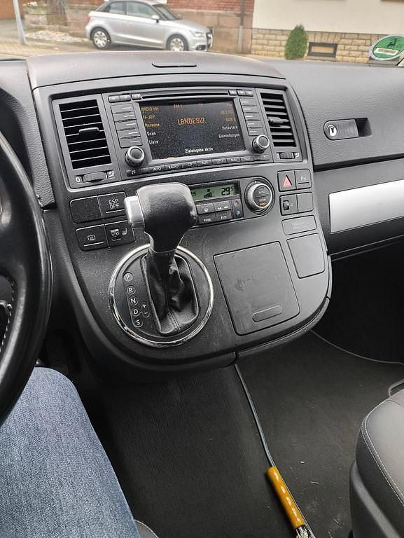 Gebraucht VW Multivan 174 PS (127 kW) 2007 Schwarz Van / Kleinbus