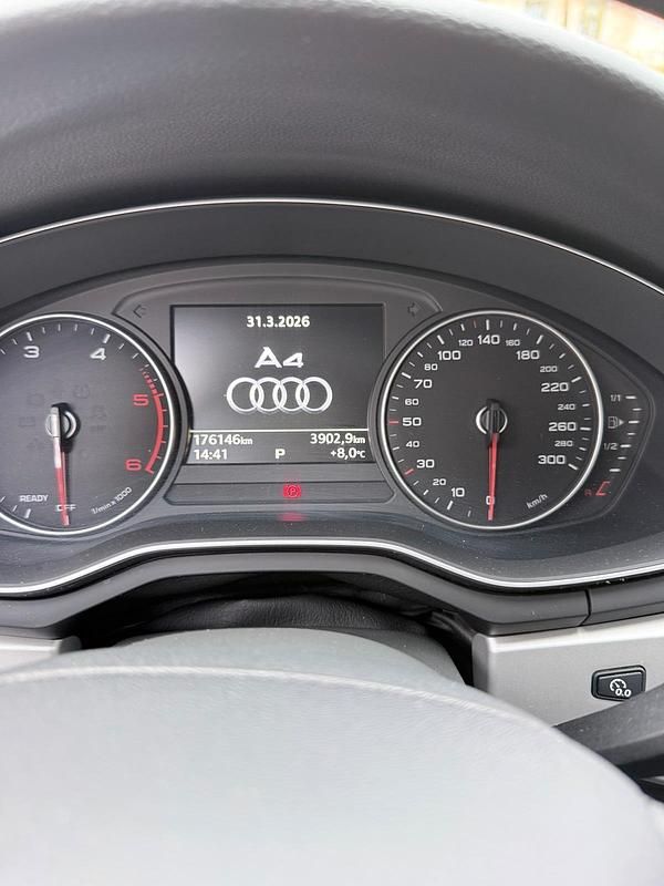 Gebraucht Audi A4 150 PS (110 kW) 2016 Andere farben Kombi