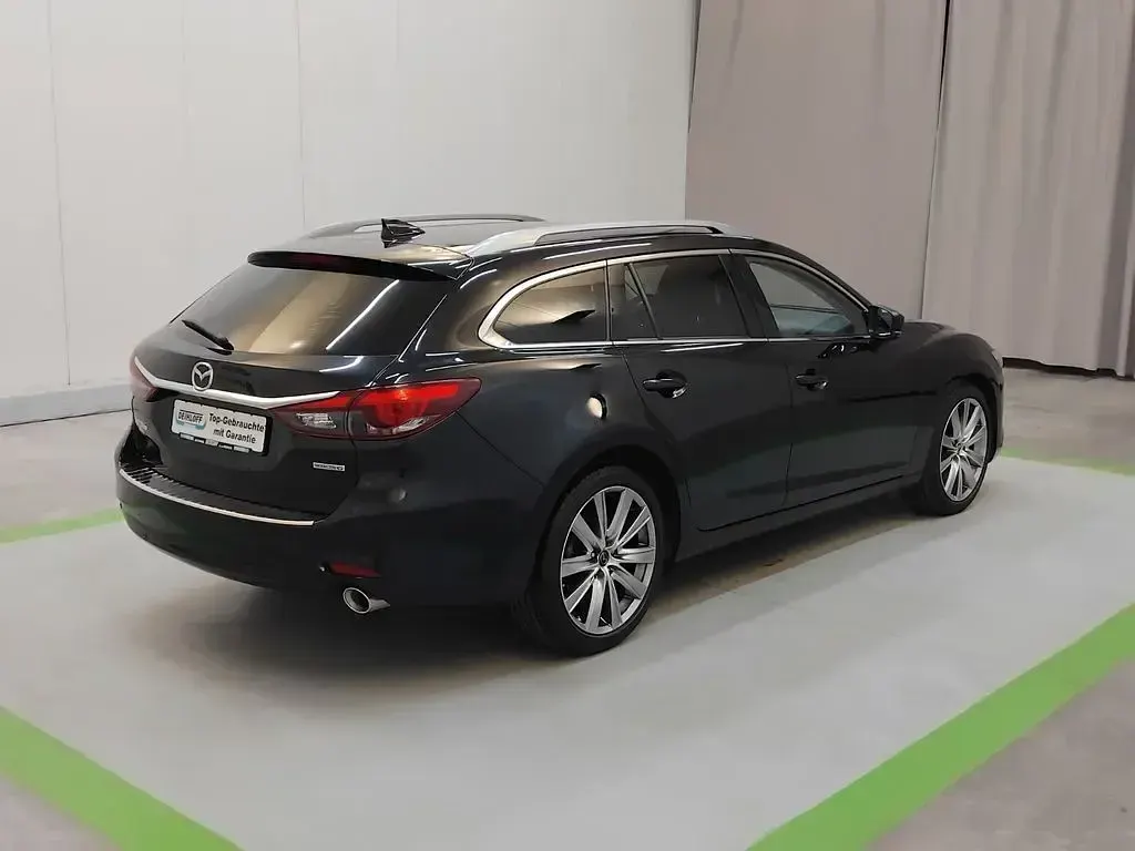 Gebraucht Mazda 6 Sports-Line 194 PS (142 kW) 2022 Jet black Kombi