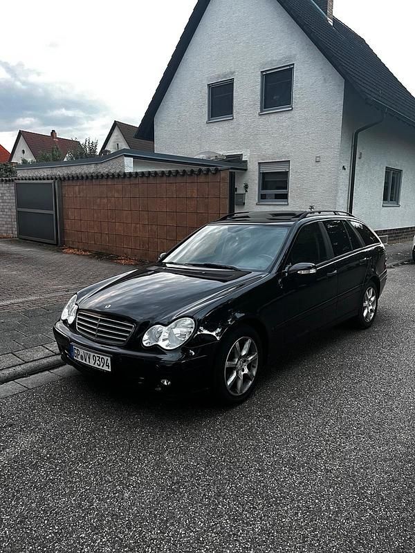 Schwarz Gebraucht 2007 Mercedes C180 Kombi | 2.999 € (Guter Preis) - Bild 1/4