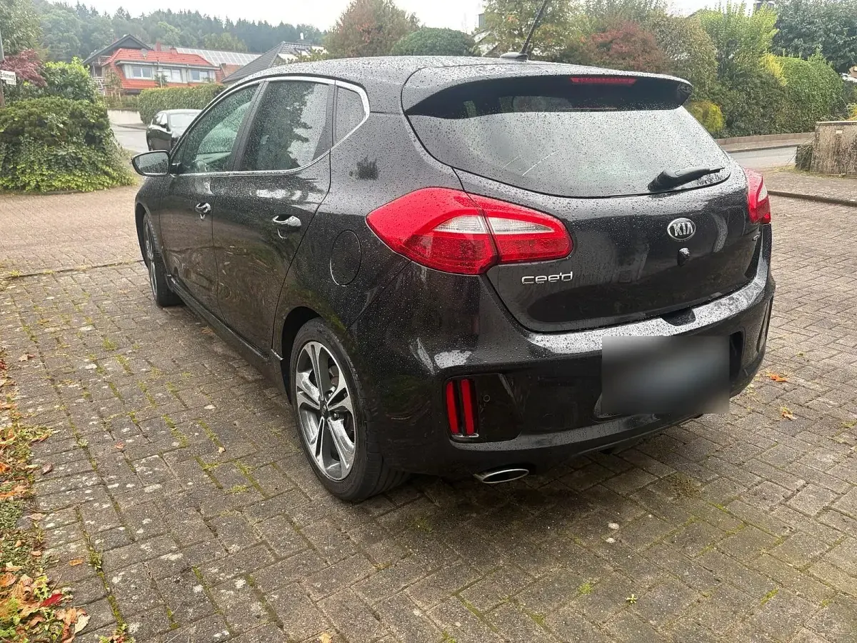 Gebraucht Kia Ceed GT GT-Line 136 PS (100 kW) 2017 Schwarz Limousine