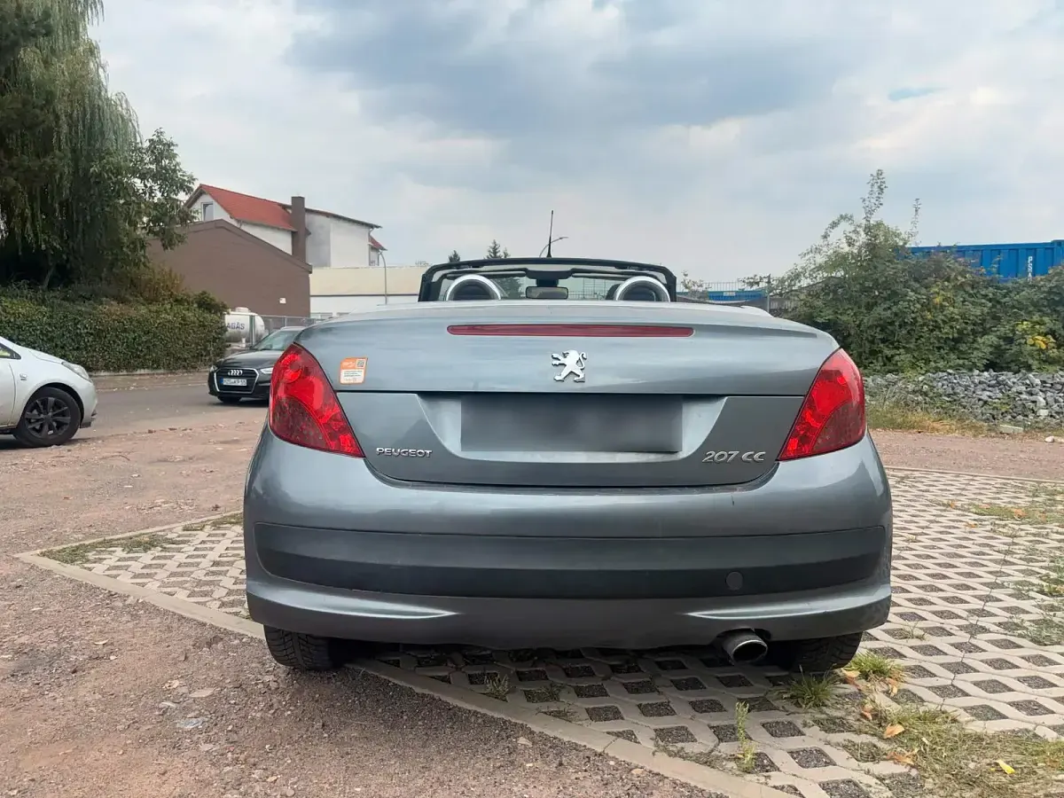 Gebraucht Peugeot 207 CC 120 PS (88 kW) 2008 Andere farben Cabrio