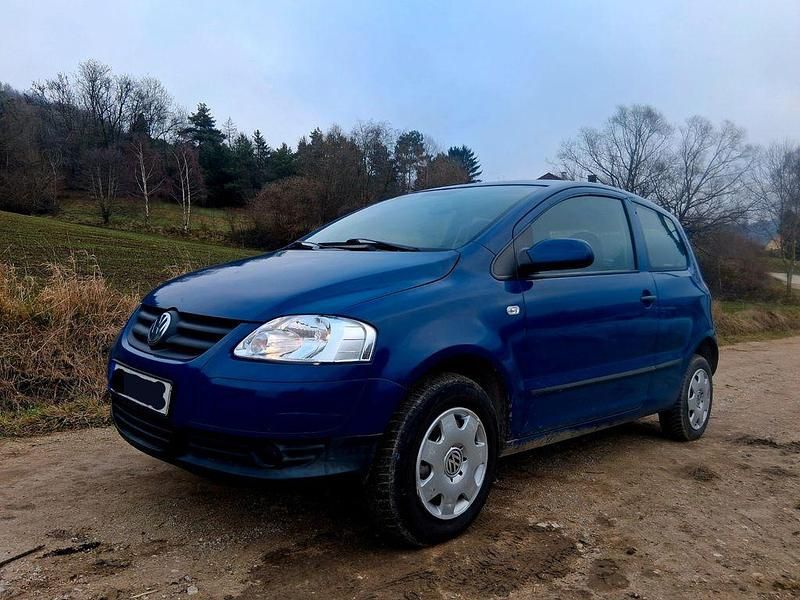 Blau Gebraucht 2008 VW Fox Kleinwagen | 1.399 € (Fairer Preis) - Bild 1/4