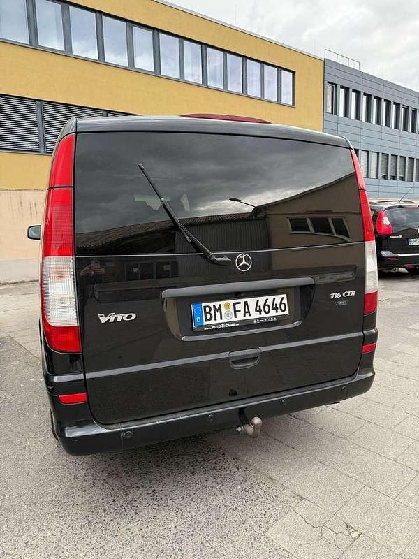 Schwarz Gebraucht 2013 Mercedes Vito Van / Kleinbus | 13.000 € - Bild 1/4