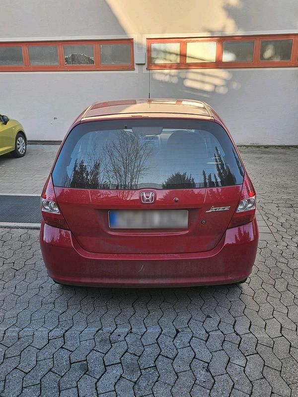 Gebraucht Honda Jazz 82 PS (60 kW) 2003 Rot Kleinwagen