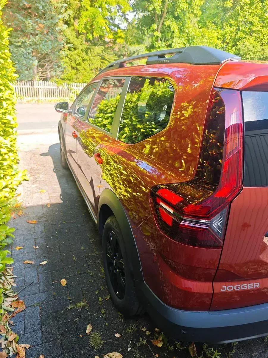 Gebraucht Dacia Jogger Extreme 110 PS (80 kW) 2023 Orange Van / Kleinbus