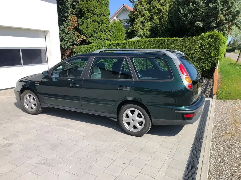 Usado Fiat Marea Weekend 154 CV (113 kW) 2000 Verde Familiar